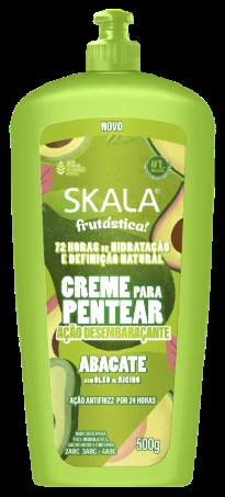 Skala amplia Frutástica com 4 cremes para pentear e foco na finalização
