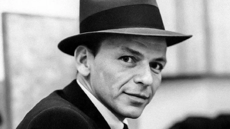 Tenor do Municipal homenageia Sinatra e Bublé na Tijuca