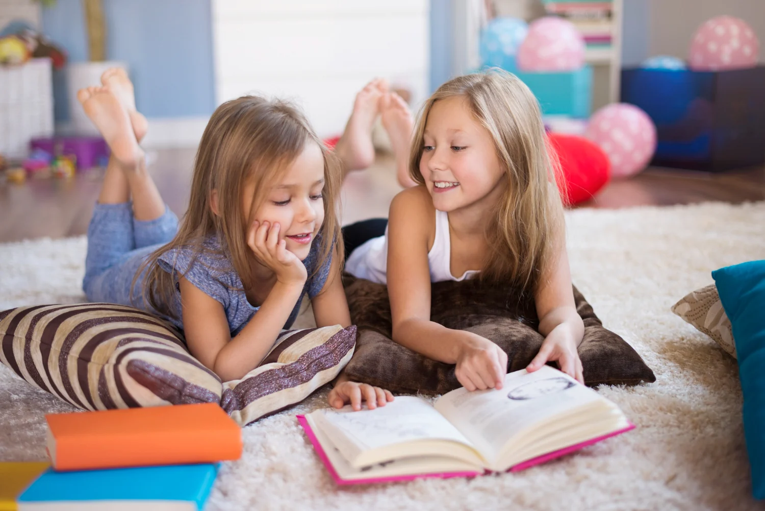 8 livros para tirar crianças das telas nas férias
