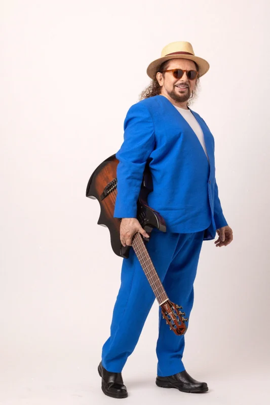 Aos 80, Geraldo Azevedo transforma turnê em disco e volta a Salvador