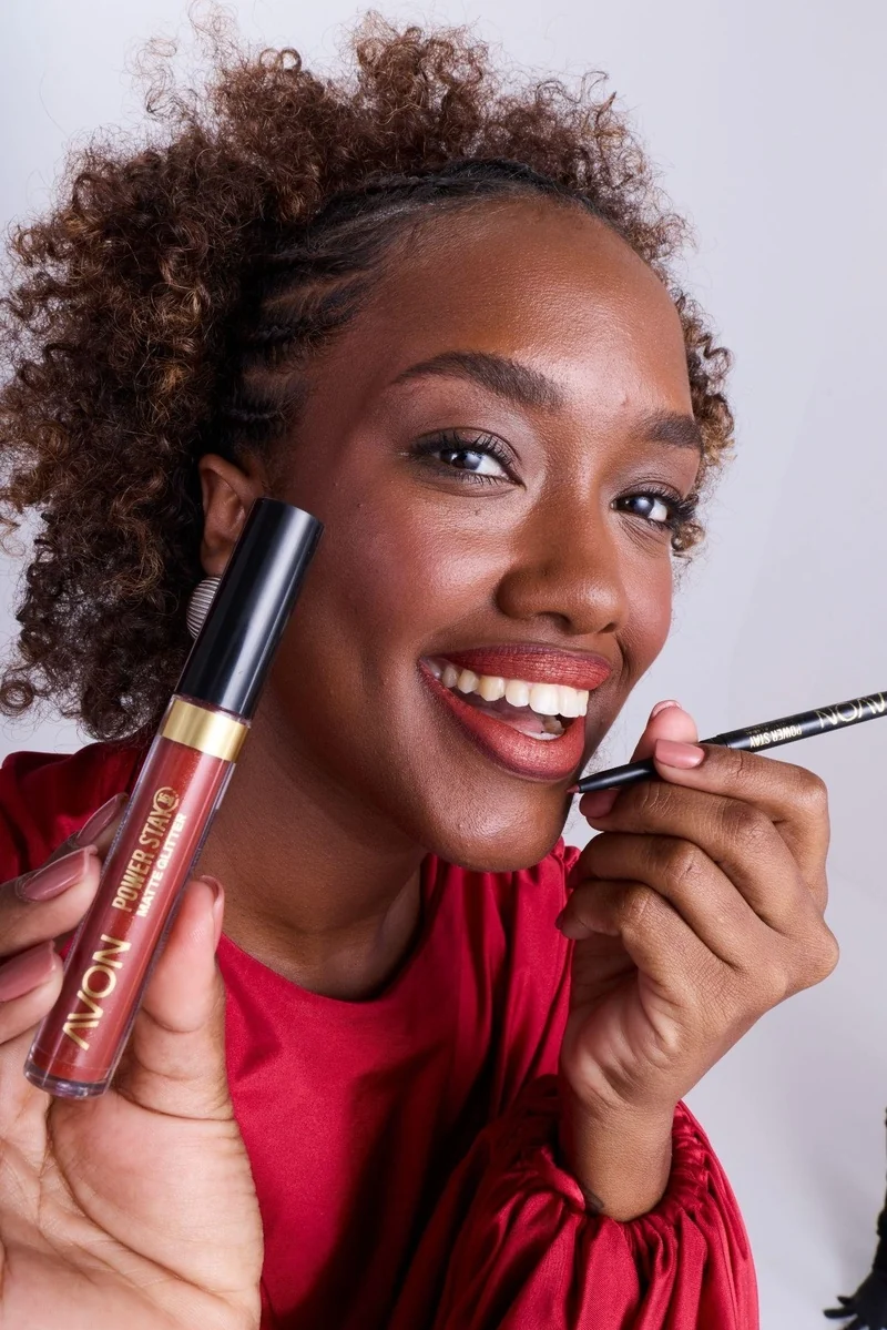 Avon amplia linha de batons e dá brinde em compras no e-commerce 6 Avon amplia linha de batons e dá brinde em compras no e-commerce