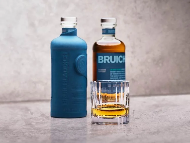 Bruichladdich 18 Years Old chega ao Brasil com cevada de Islay 1 Bruichladdich 18 Years Old chega ao Brasil com cevada de Islay