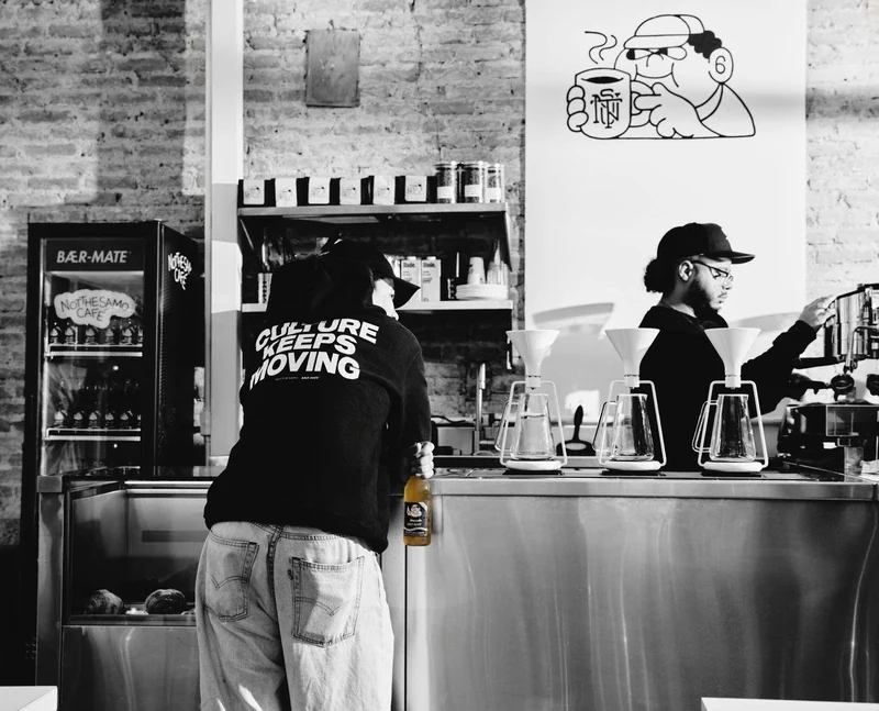 Collab Baer-Mate e Notthesamo transforma cultura em movimento