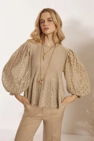 Como o inverno redefine o estilo com camadas e texturas
