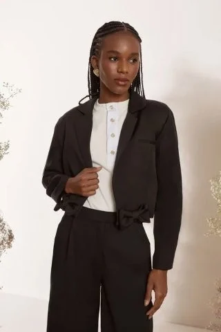 Como o inverno redefine o estilo com camadas e texturas