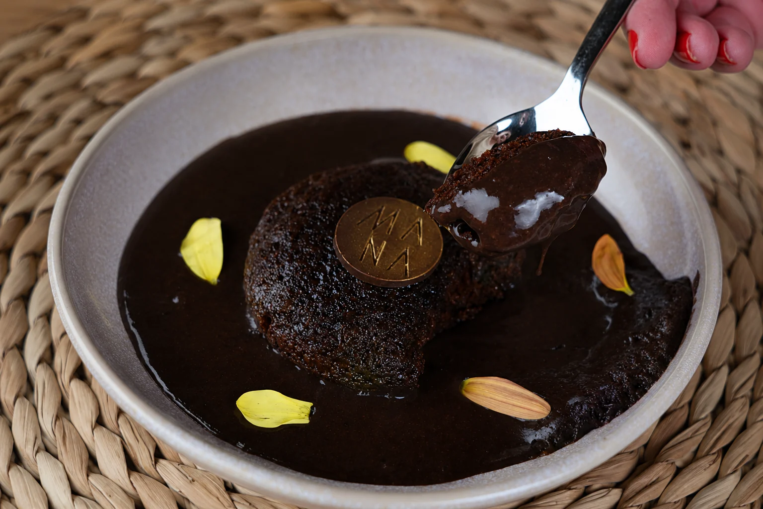 Do clássico ao autoral: onde celebrar o Dia do Chocolate com estilo