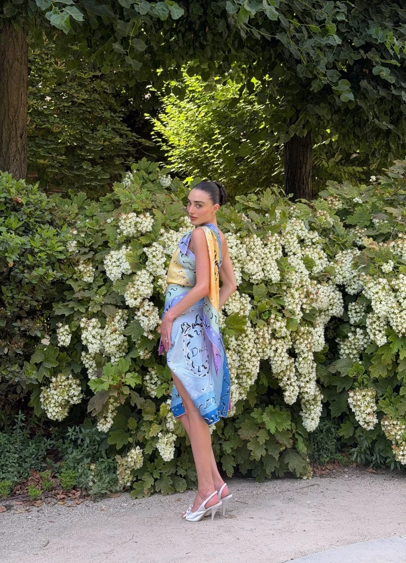 Elisa Zarzur abre agenda de Alta Costura com desfile da Dior em Paris