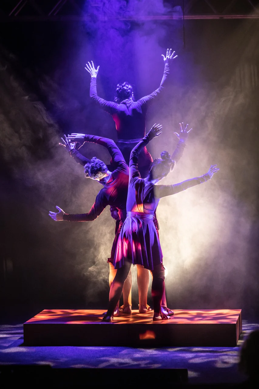 Espetáculo transforma 2m² em aventura no Teatro Clara Nunes 1 Espetáculo transforma 2m² em aventura no Teatro Clara Nunes