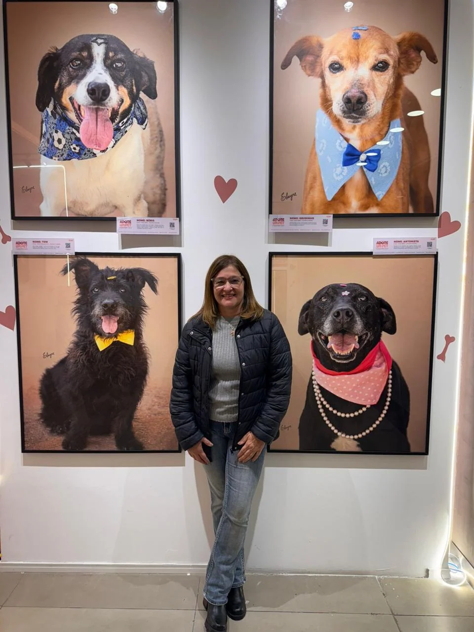 Exposição na Paulista dá rosto a pets à espera de adoção
