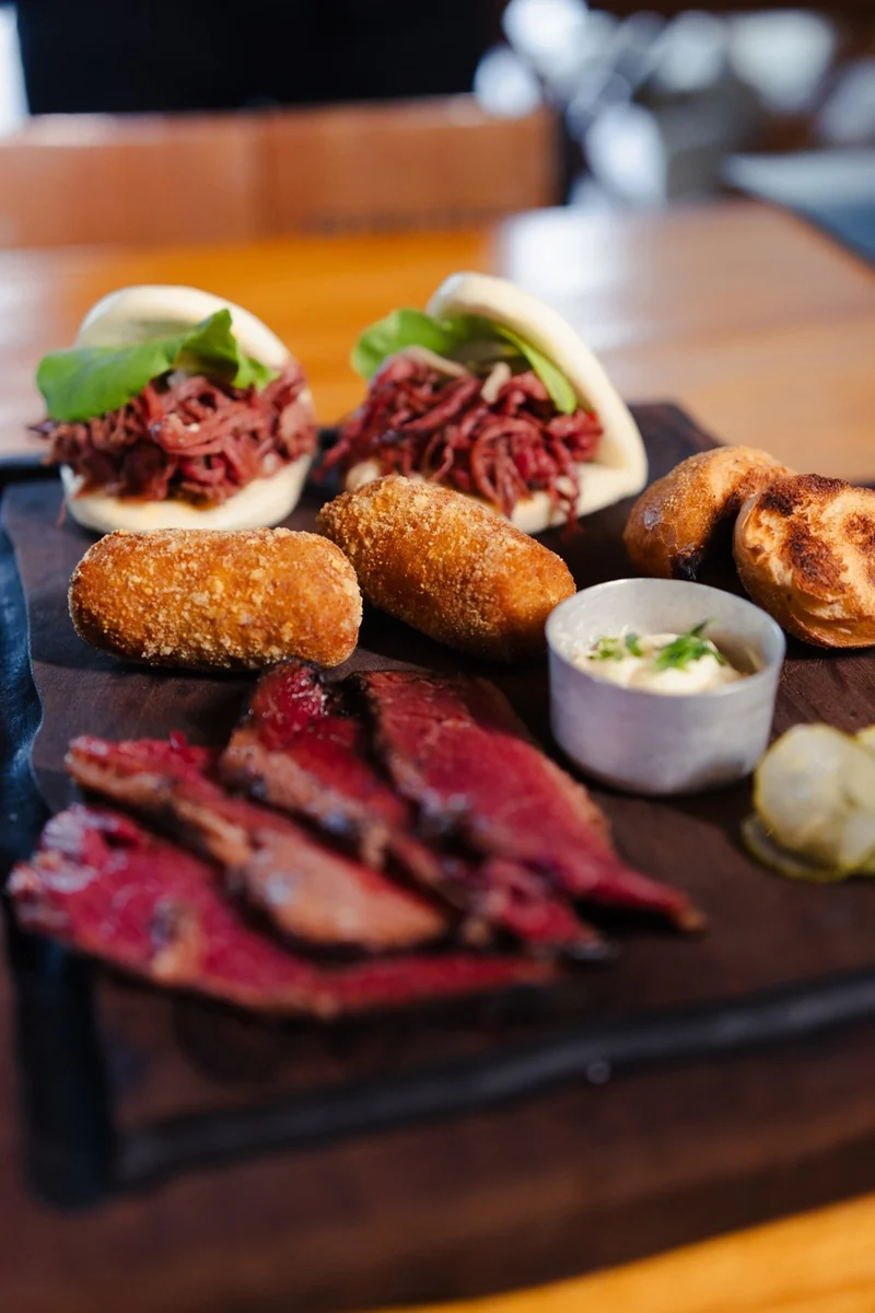 Festival do Pastrami transforma quartas em experiência compartilhada