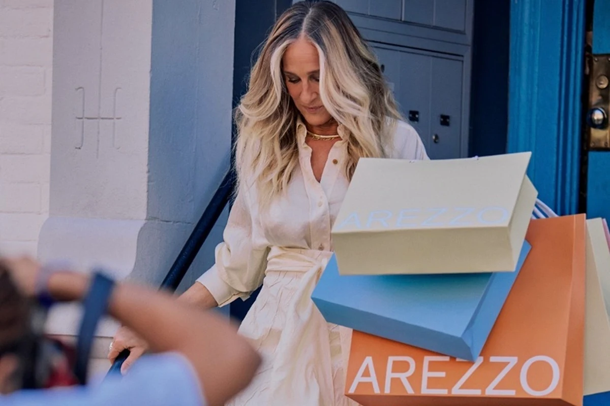 flagra em ny recoloca arezzo no radar com sarah jessica parker featured