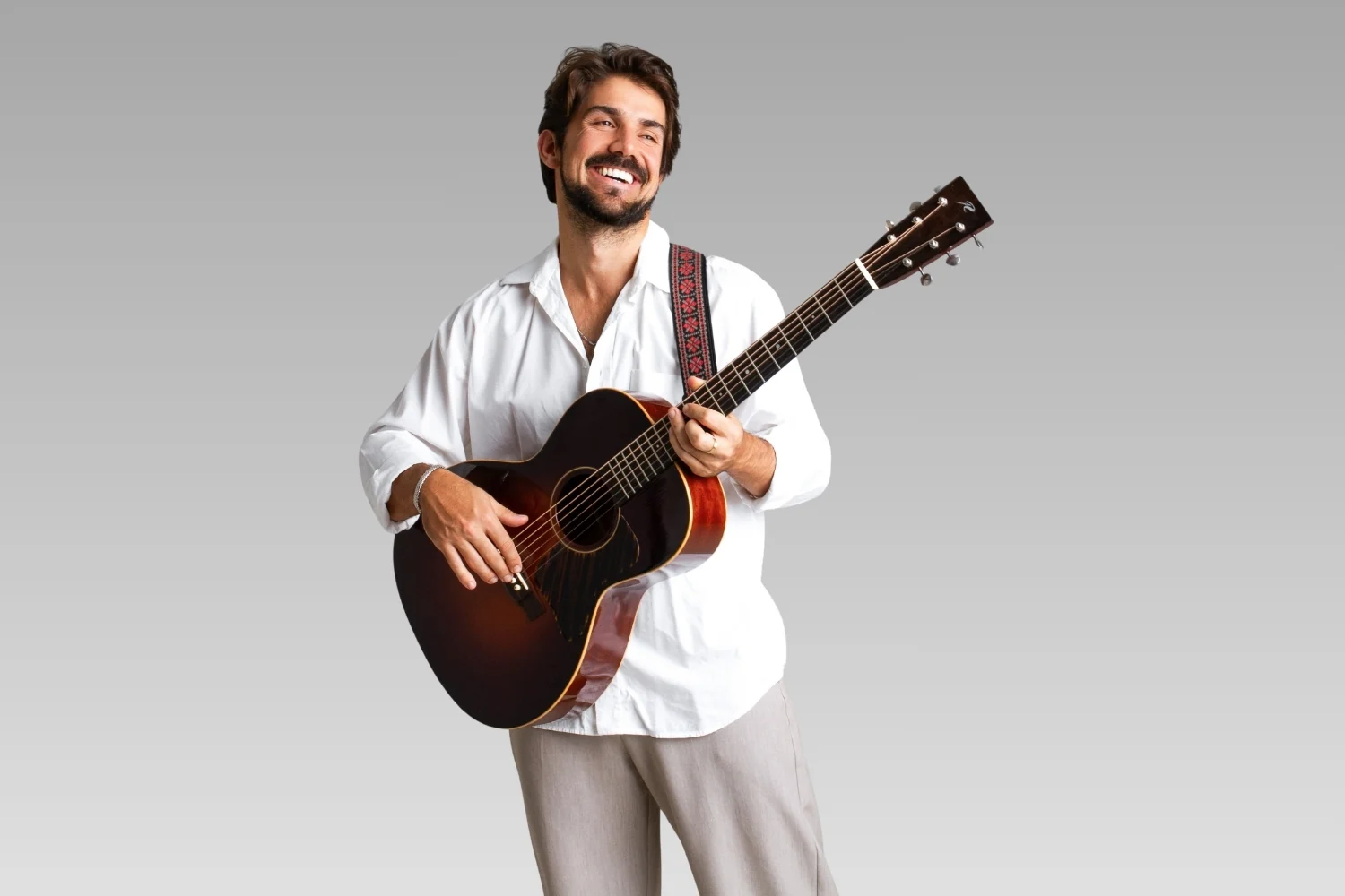 Gabriel Gonti lança show ao vivo “De Perto” com inéditas 2 Gabriel Gonti lança show ao vivo “De Perto” com inéditas