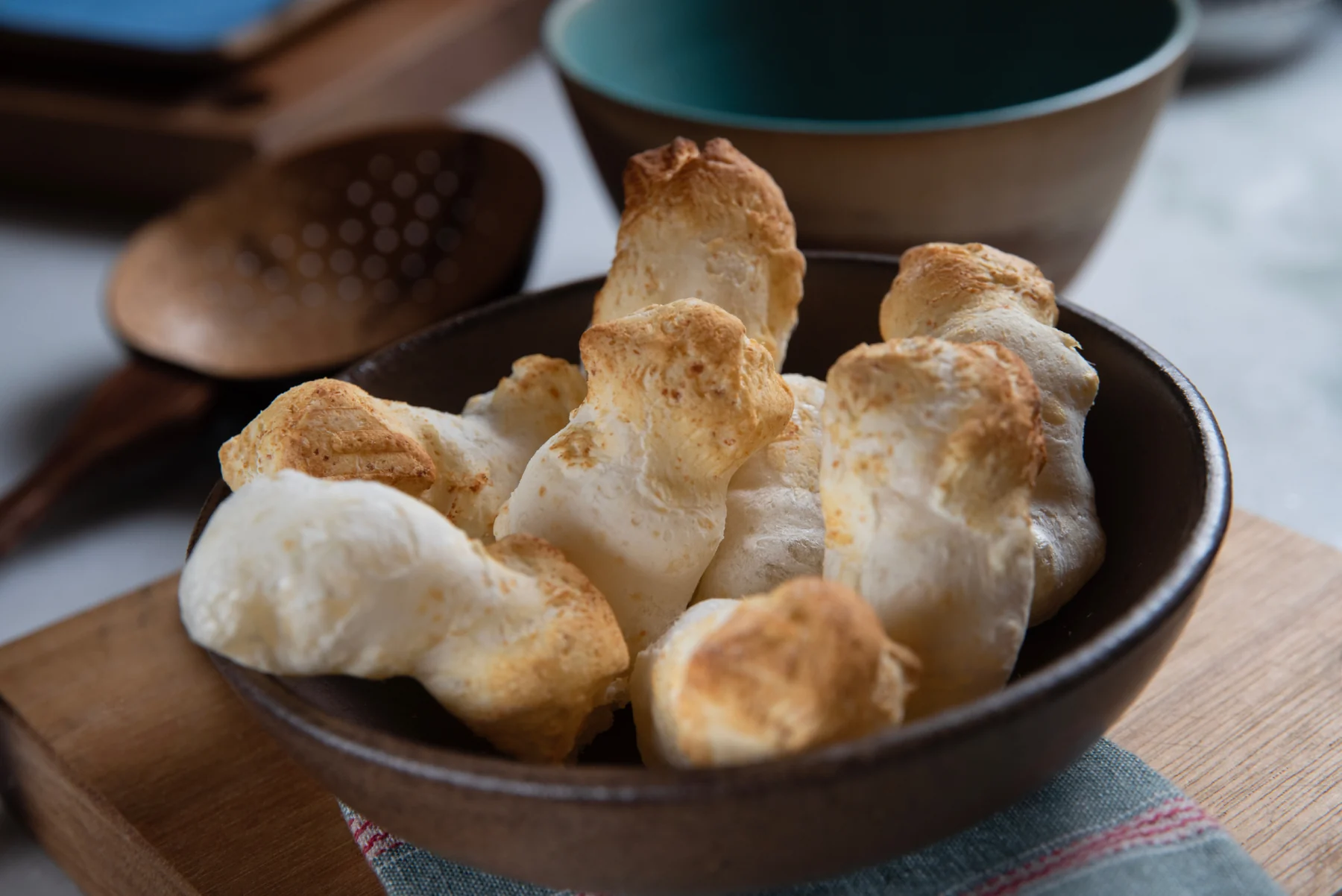 Pão de queijo Duxan nasce artesanal e conquista chefs no Rio