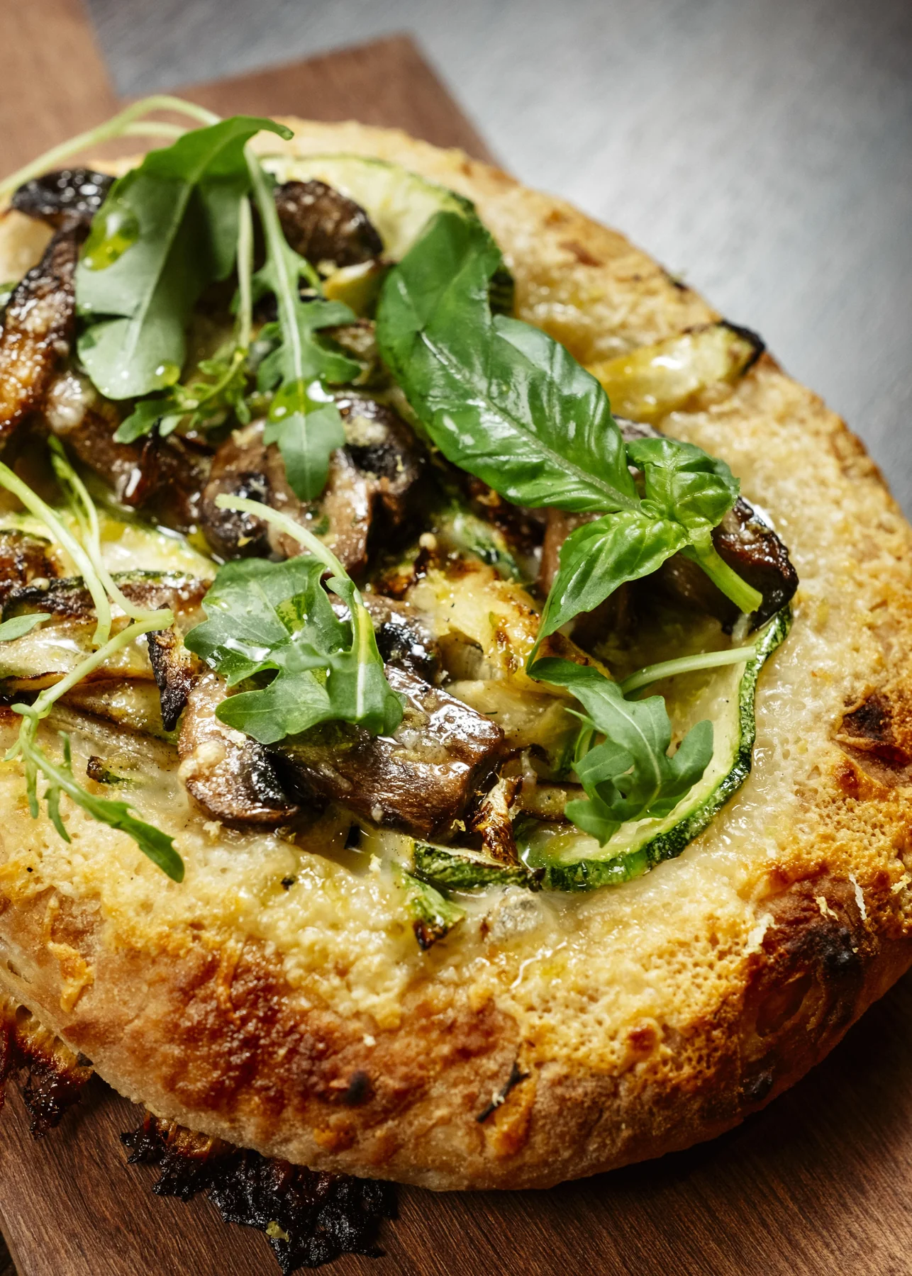 Pizza sem molho vira destaque no Bar Cortés