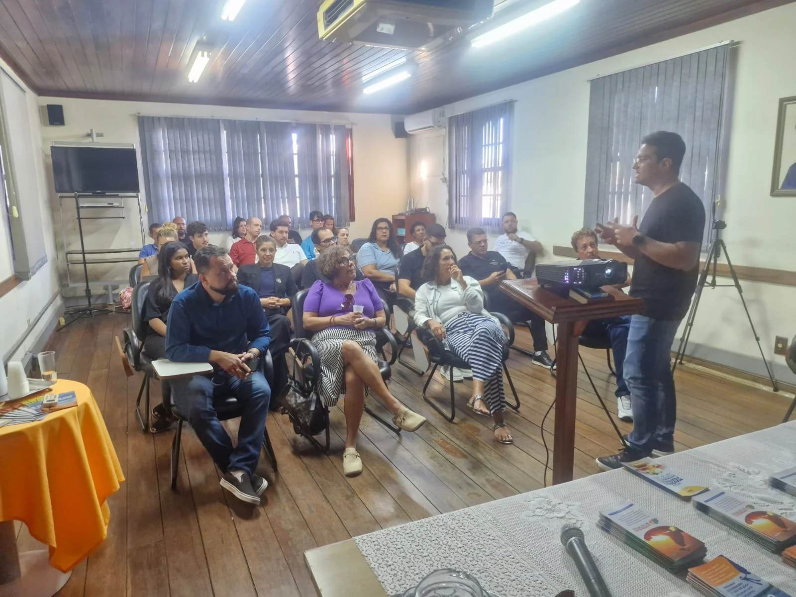 PROENH-RJ leva capacitação estratégica à hotelaria de Rio das Ostras