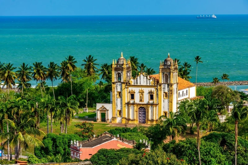 Recife cresce 126% em reservas internacionais e entra no radar global
