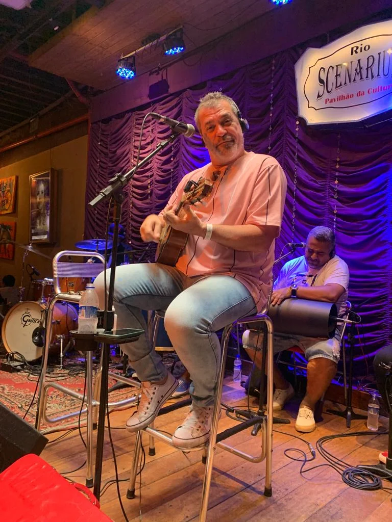 Samba & Feijoada no Rio Scenarium tem Nando do Cavaco no sábado 3 Samba & Feijoada no Rio Scenarium tem Nando do Cavaco no sábado