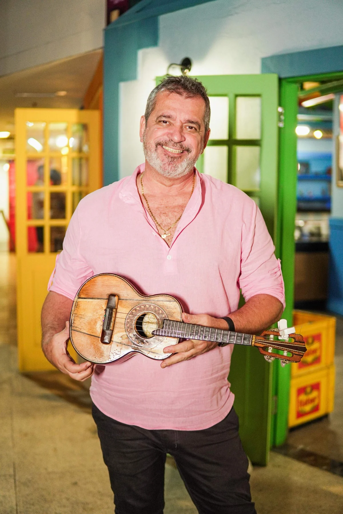 Samba & Feijoada no Rio Scenarium tem Nando do Cavaco no sábado 4 Samba & Feijoada no Rio Scenarium tem Nando do Cavaco no sábado