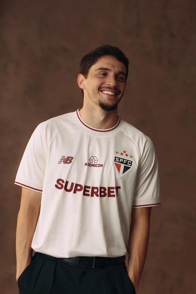 São Paulo FC lança camisa Third inspirada na alfaiataria 7 São Paulo FC lança camisa Third inspirada na alfaiataria