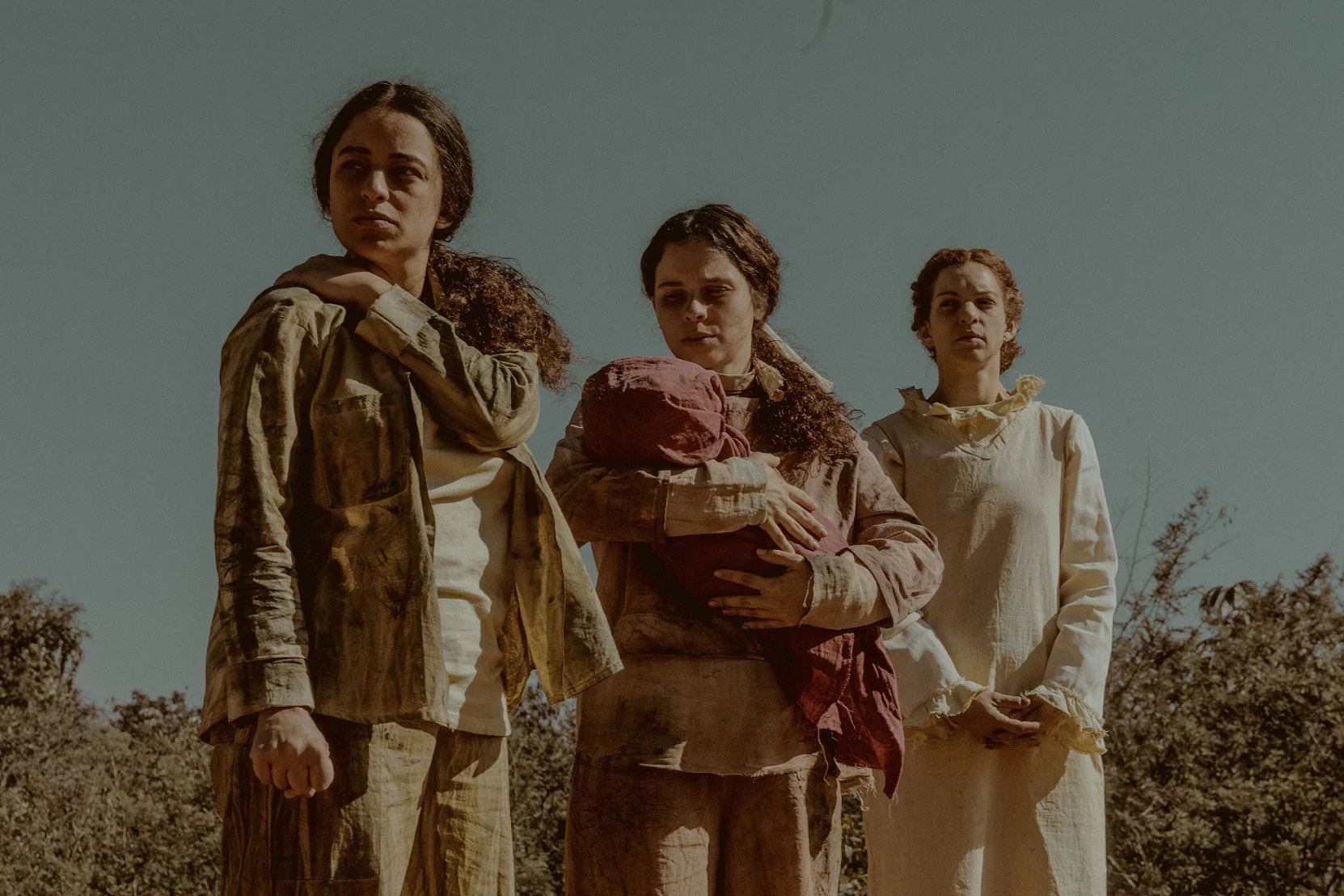Segredos e trabalho moldam “Doce Árido” no Teatro Ipanema