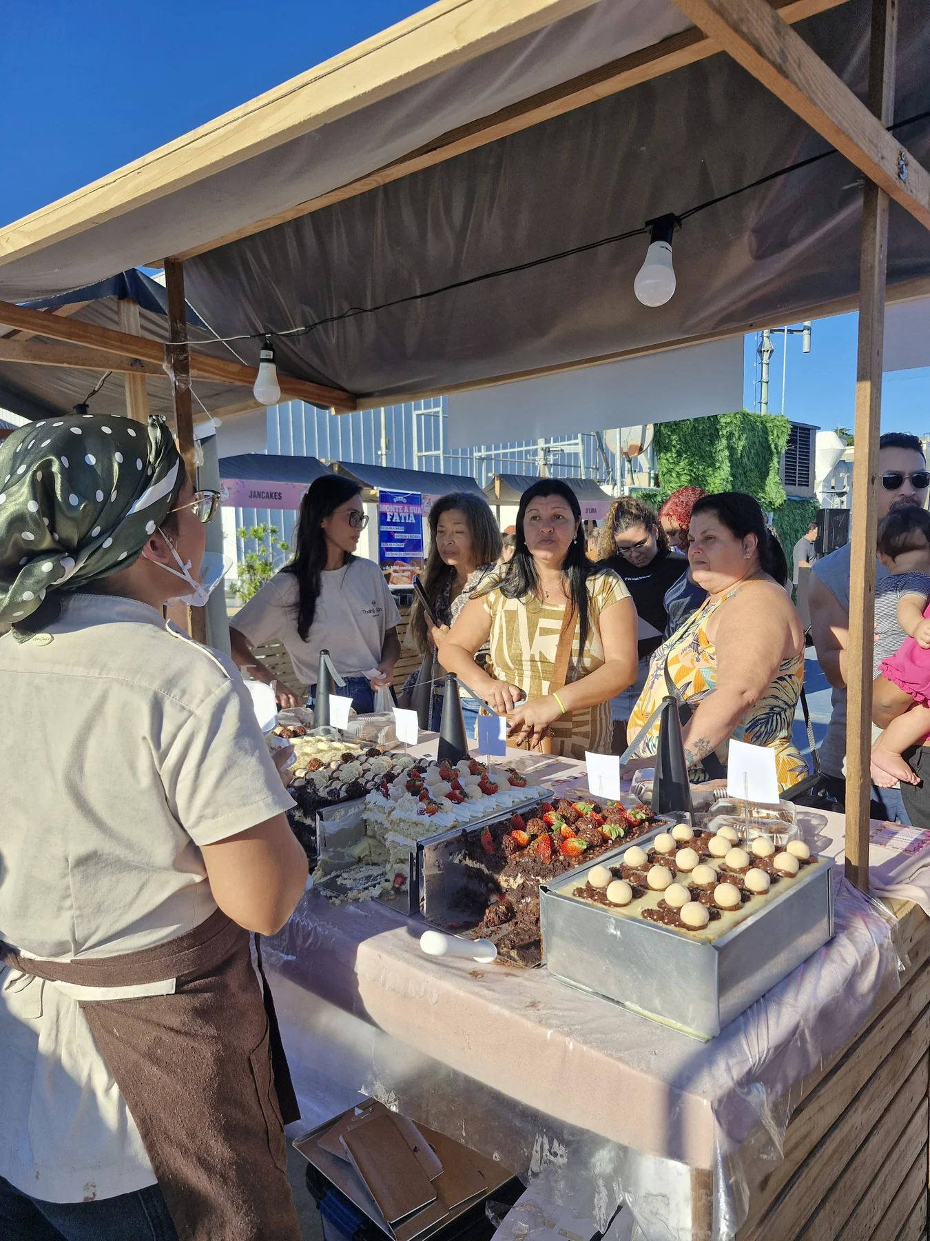 Shopping Metropolitano Barra recebe festival com 16 marcas de tortas e doces em fatias