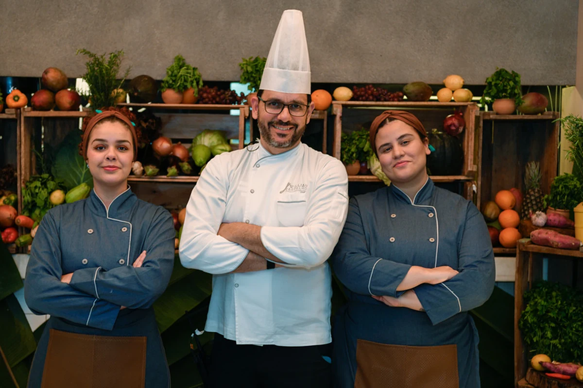 teatro e jantar em cinco atos revivem memorias afetivas em sp featured