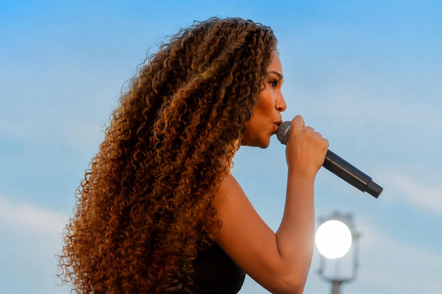 Thaís Macedo revisita trajetória em álbum ao vivo com participações 1 Thaís Macedo revisita trajetória em álbum ao vivo com participações