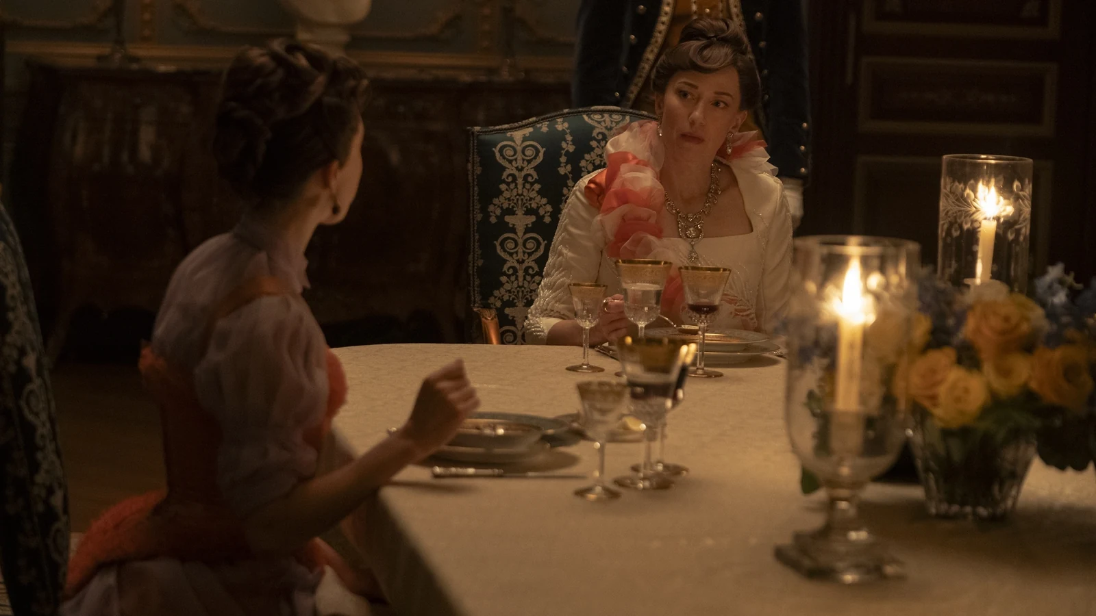 a idade dourada define retorno a hbo max com novos dilemas na elite featured
