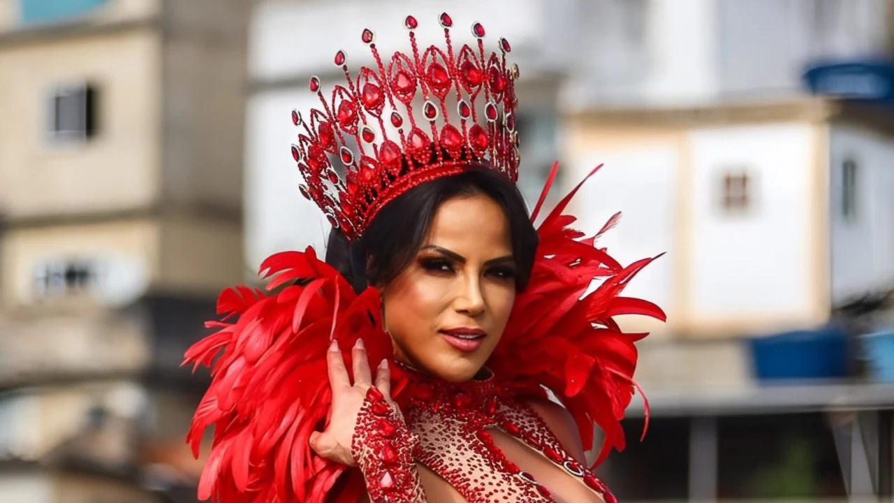 Alice Alves leva Estácio de Sá à retomada do Carnaval de Campos alice alves leva estacio de sa a retomada do carnaval de campos featured