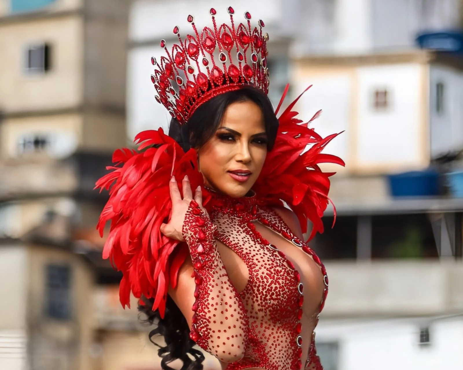 Alice Alves leva Estácio de Sá à retomada do Carnaval de Campos 1 Alice Alves leva Estácio de Sá à retomada do Carnaval de Campos
