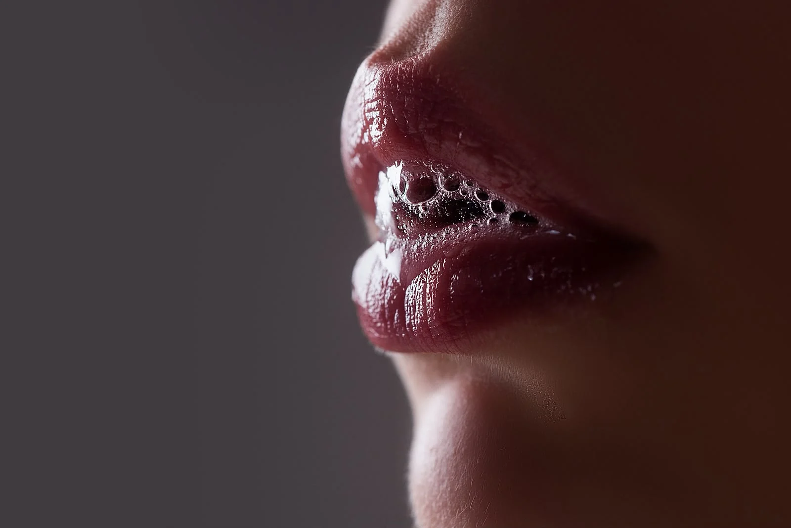 Antidepressivos podem afetar a saúde bucal, alerta dentista