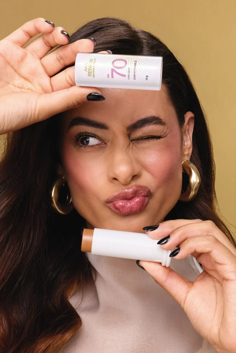 Avon Renew lança protetor solar em bastão com vitamina C e alto FPS