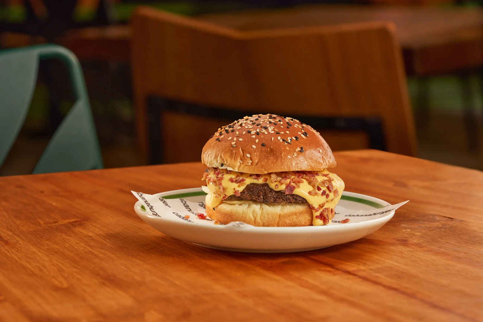 Cabana Burger dá 50% de desconto para estudantes até dezembro 1 Cabana Burger dá 50% de desconto para estudantes até dezembro