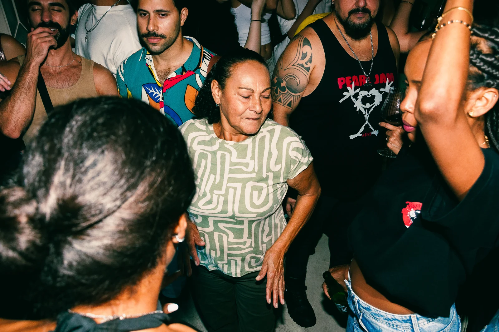 Casa 264 amplia dias e reúne Anitta, cinema e arte em agosto