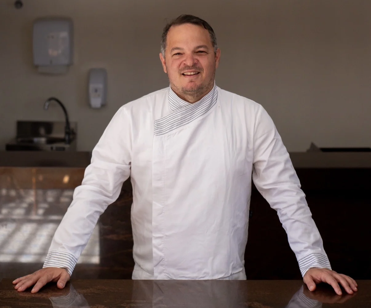 Chef baiano usa chocolate 70% em prato salgado no Cacau Fest