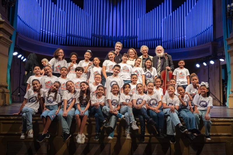 Coral da Maré canta neste sábado no maior festival de cello do Brasil