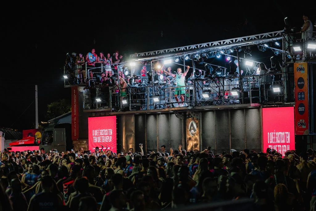 Curitiba Folia leva trio elétrico e grandes nomes do axé para a Pedreira