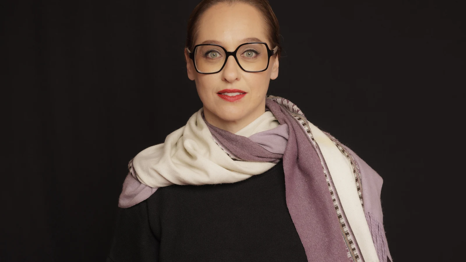 dinah feldman une memorias pontes culturais e duas decadas de teatro featured
