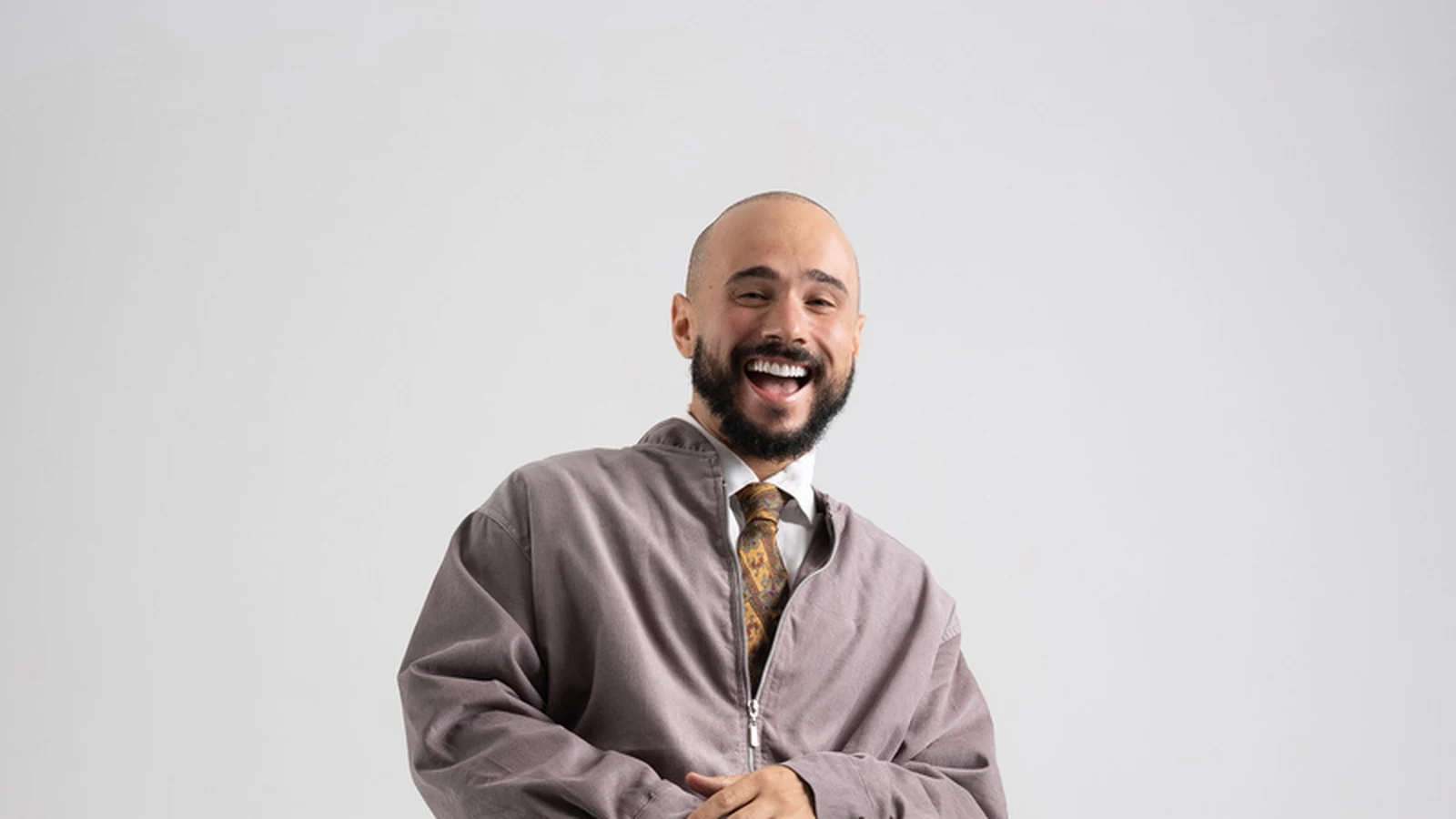 ed gama leva humor ao novo posicionamento da panobianco featured