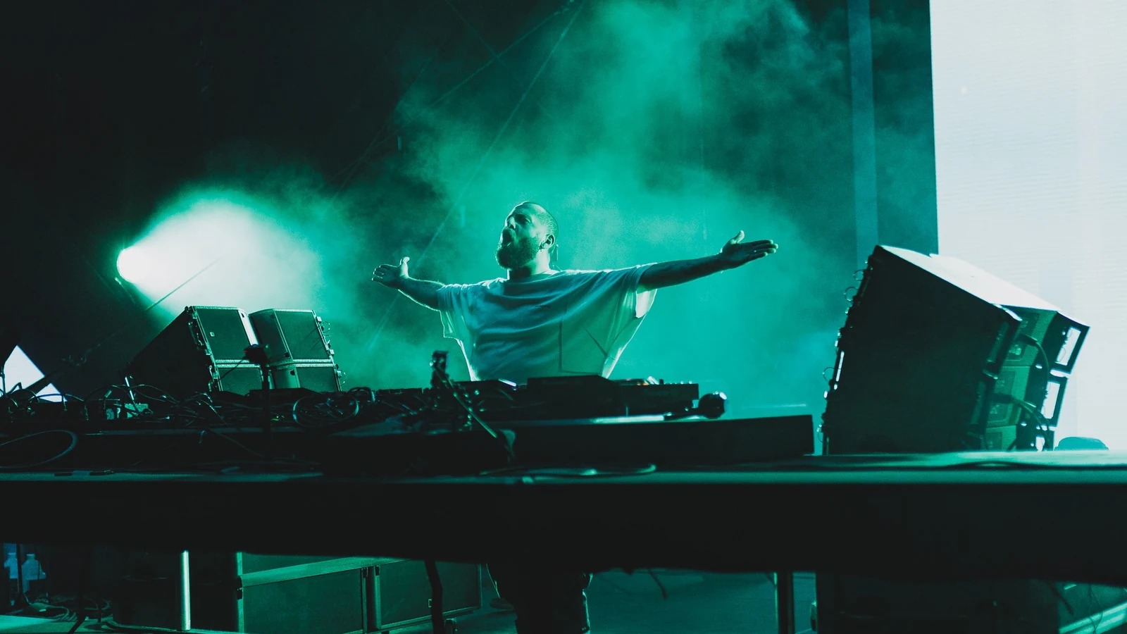 elderbrook traz hits globais e dj set exclusivo para pista do greenvalley featured