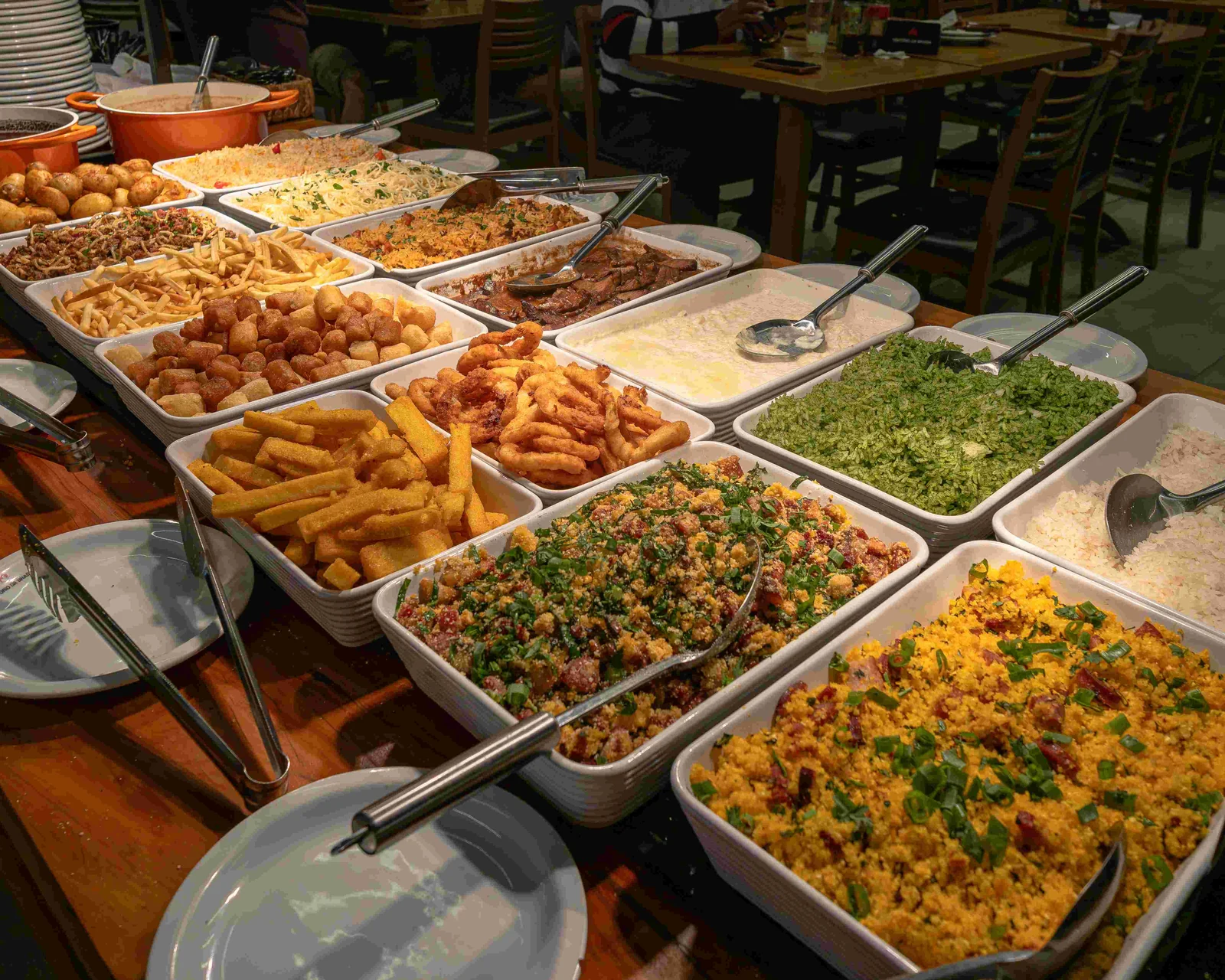 Empório da Brasa estreia buffet premium com cortes nobres angus