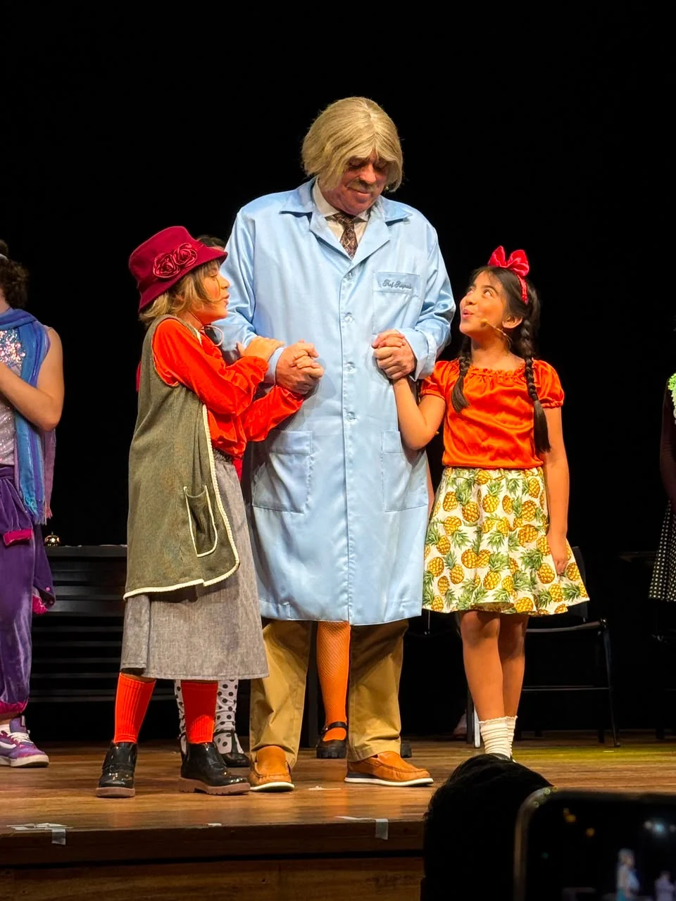 EscolinhaZinha do Professor Raymundo ganha versão musical nos palcos 2 EscolinhaZinha do Professor Raymundo ganha versão musical nos palcos