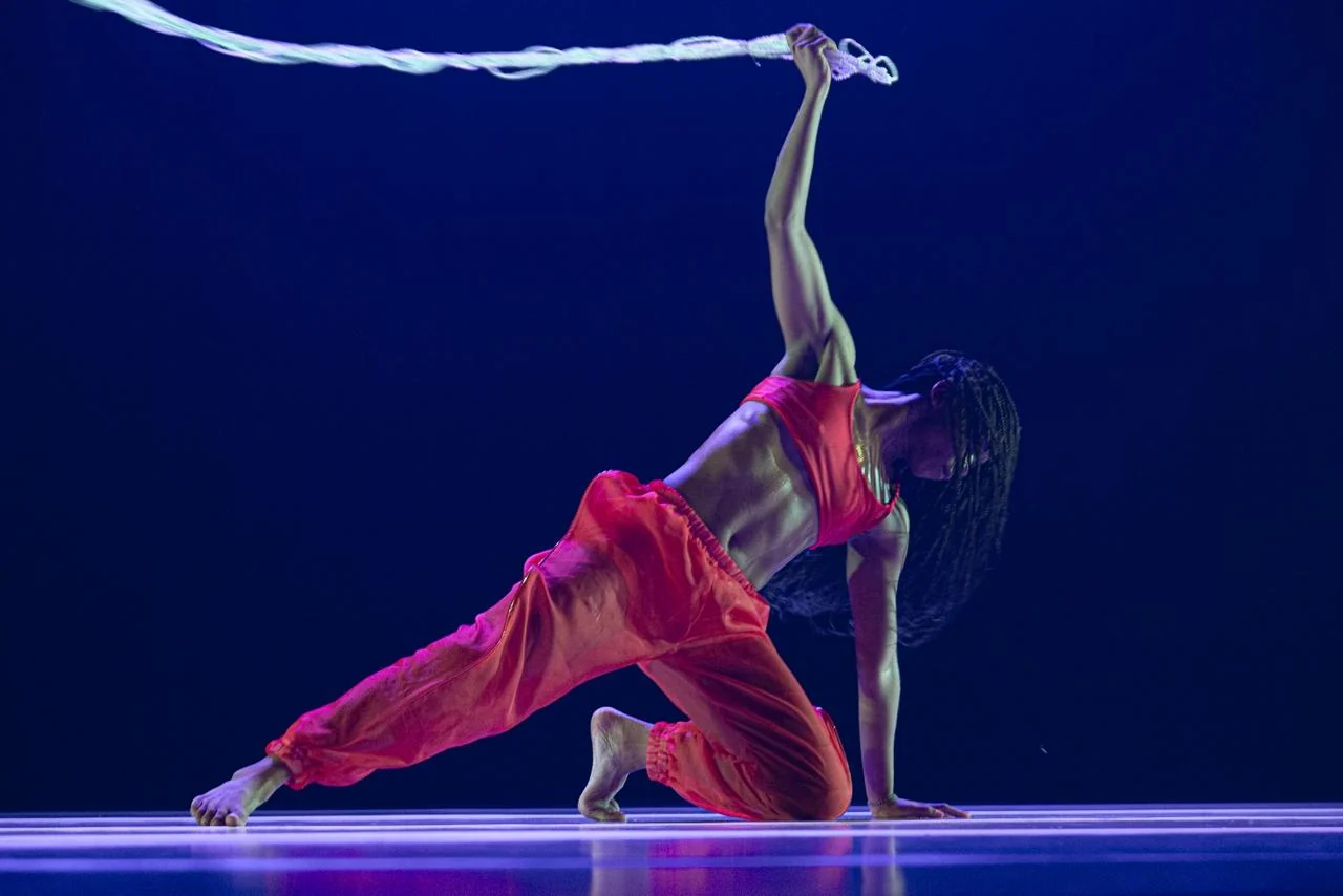 Espetáculo MIÚDA une saberes afro-ameríndios e dança contemporânea no RJ