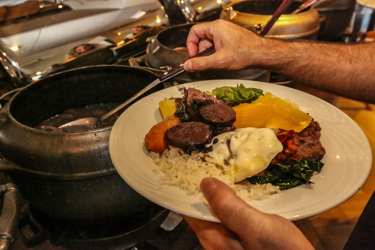 Feijoada do Lindacap encerra temporada de inverno em Florianópolis 3 Feijoada do Lindacap encerra temporada de inverno em Florianópolis
