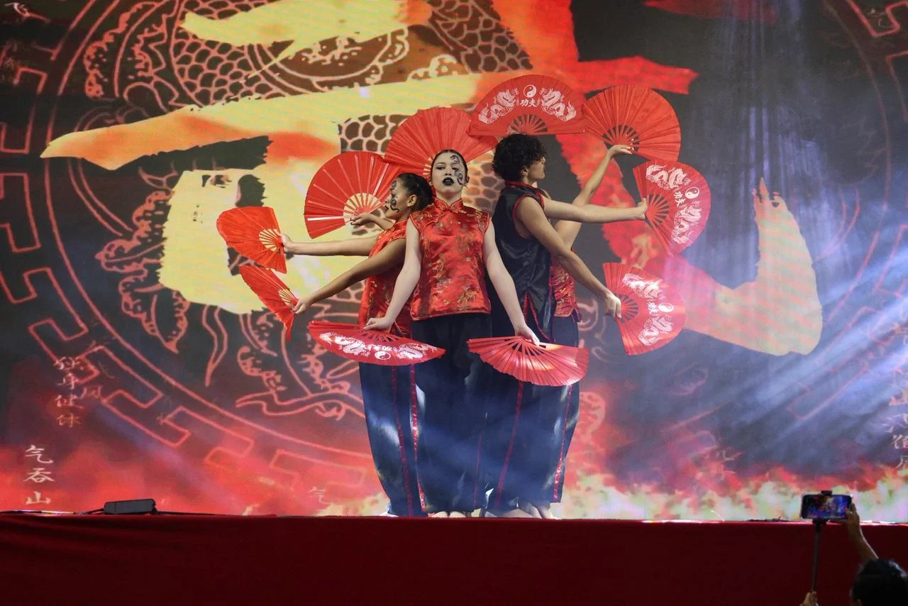 Festival asiático ocupa praça em SP com comida e cultura