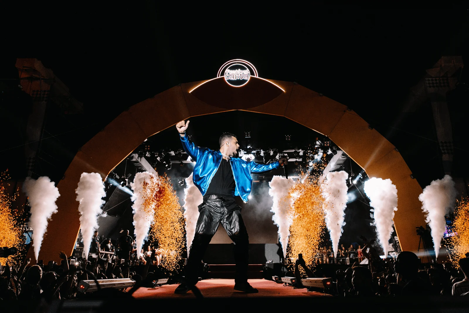 Festival Canta retorna a Niterói com megashows de Pedro Sampaio e Menos é Mais