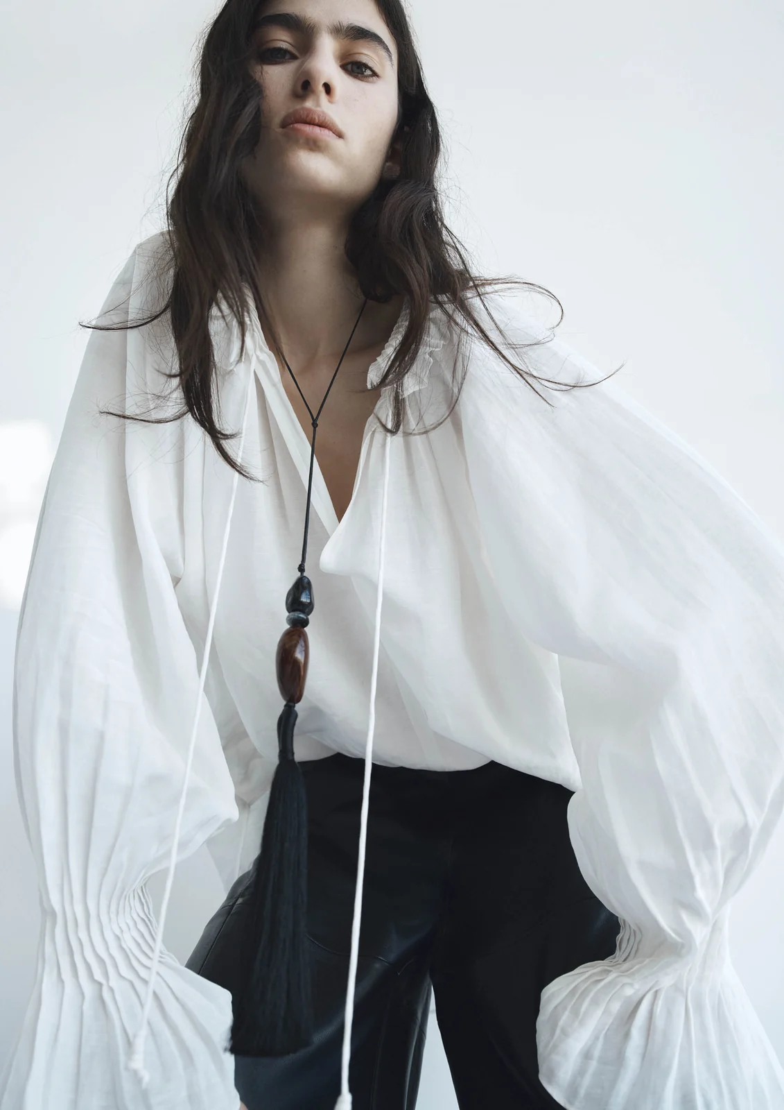 H&M une Indie Sleaze e alfaiataria na coleção Spring Summer 2027