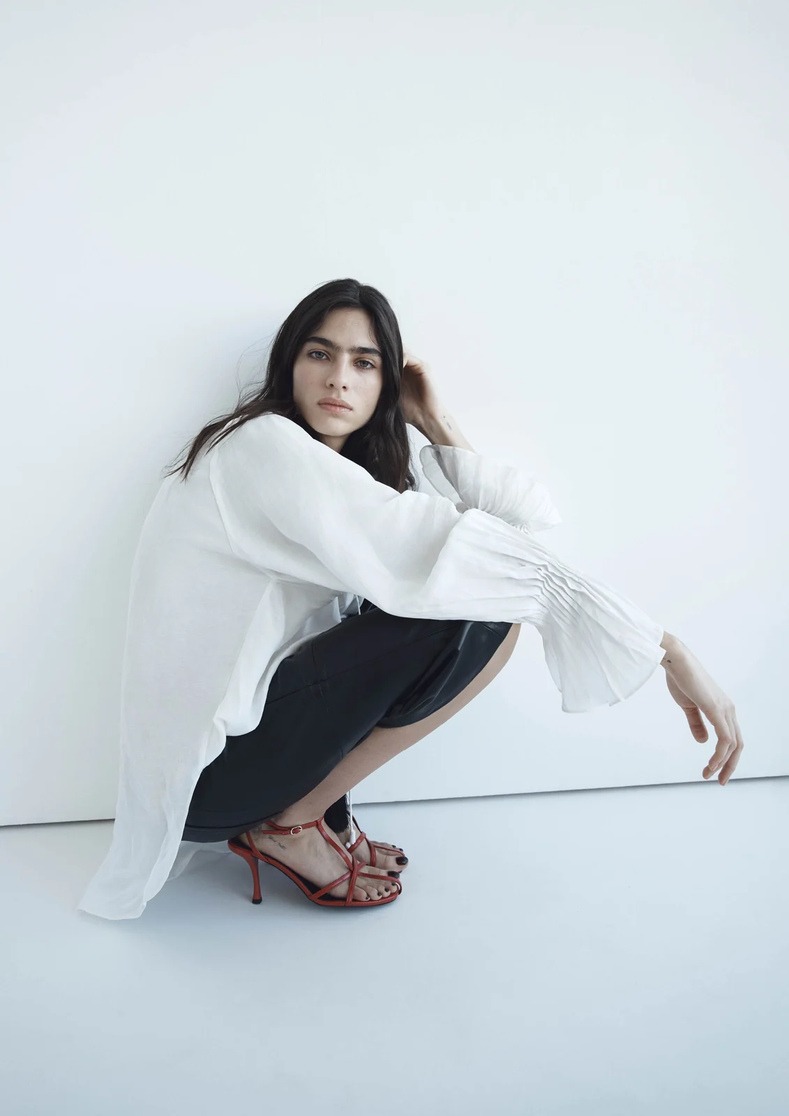 H&M une Indie Sleaze e alfaiataria na coleção Spring Summer 2027