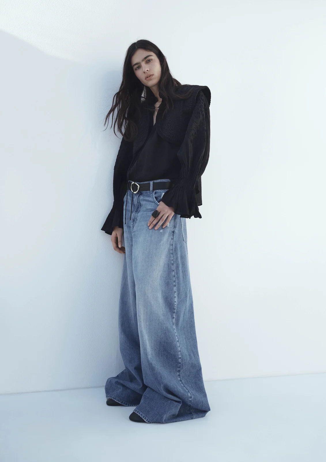 H&M une Indie Sleaze e alfaiataria na coleção Spring Summer 2027