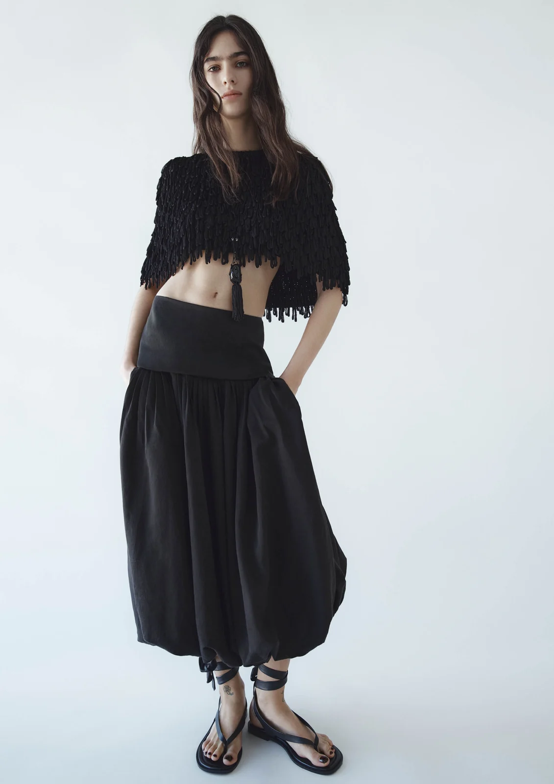 H&M une Indie Sleaze e alfaiataria na coleção Spring Summer 2027
